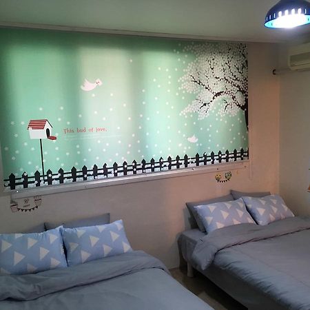 Kiki House Hongdae 2 Hotell Seoul Exteriör bild
