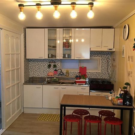Kiki House Hongdae 2 Hotell Seoul Exteriör bild