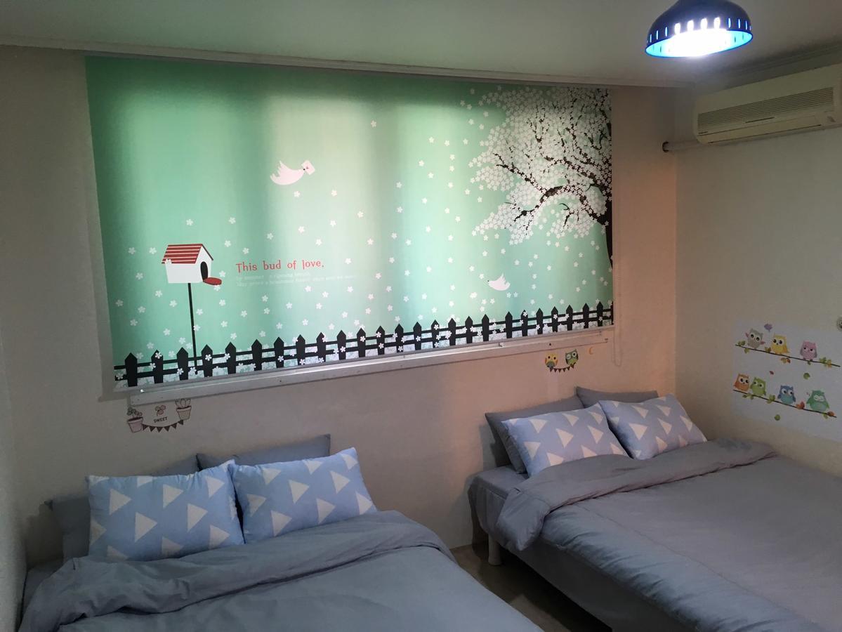 Kiki House Hongdae 2 Hotell Seoul Exteriör bild
