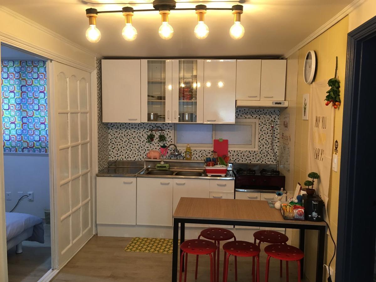 Kiki House Hongdae 2 Hotell Seoul Exteriör bild